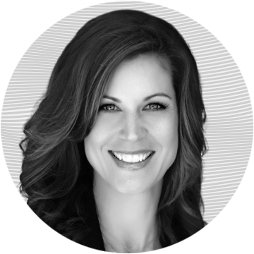 Headshots_Circle_BW_r2_Rachel_Williams