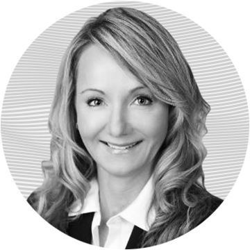 Headshots_Circle_BW_r2_Sarah_Dennison